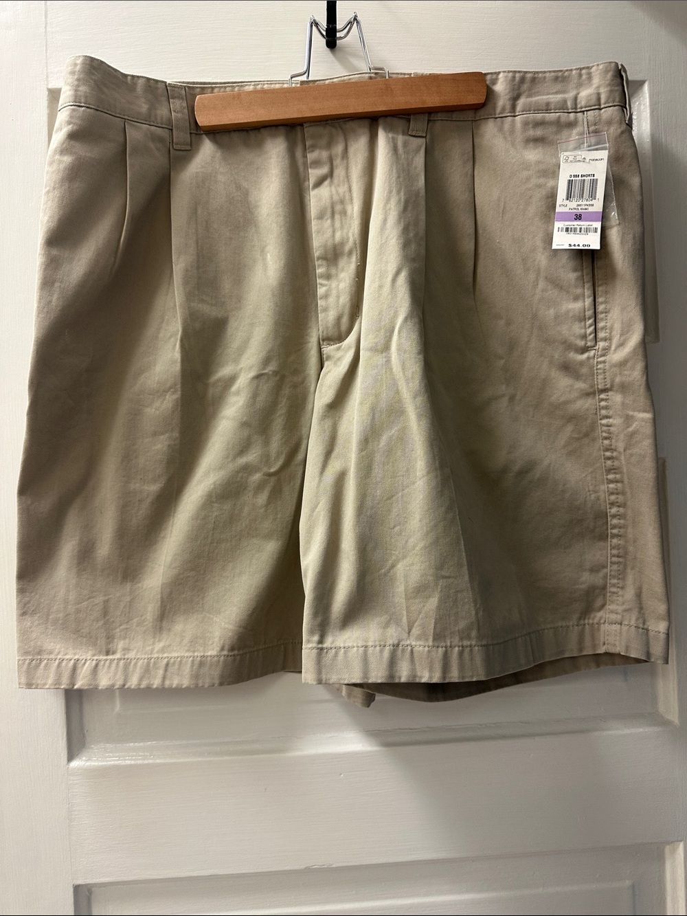 Club Room Men's Flat Front Khaki Shorts